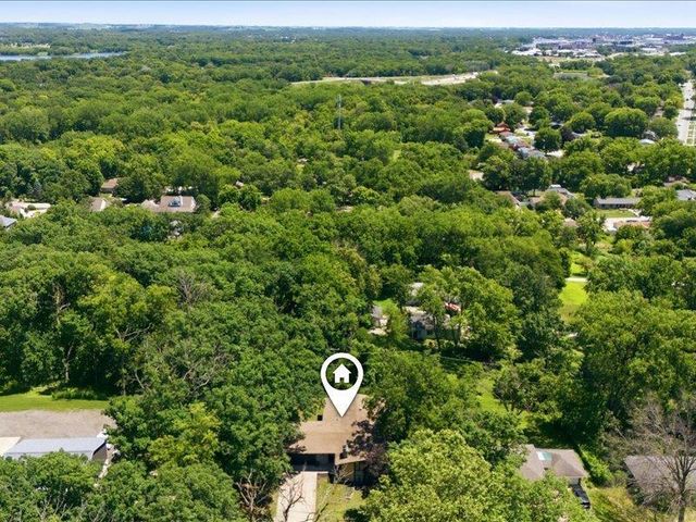 144 Amity Drive, Waterloo, IA 50701