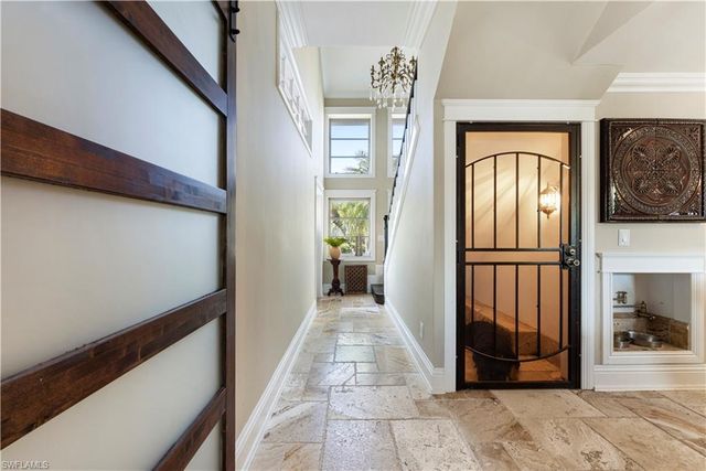 1748 Jewel Box DR, Sanibel, FL 33957