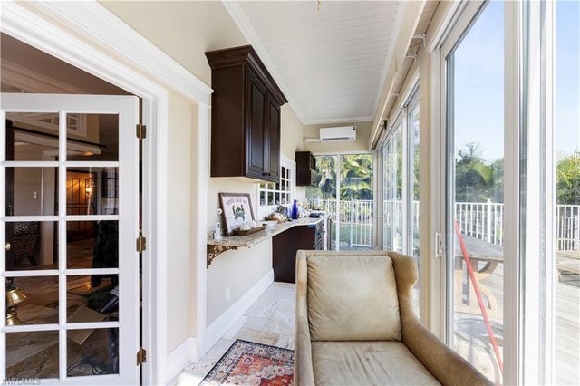 1748 Jewel Box DR, Sanibel, FL 33957