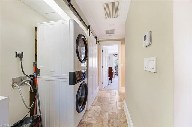 1748 Jewel Box DR, Sanibel, FL 33957