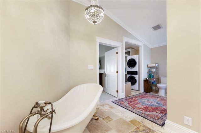 1748 Jewel Box DR, Sanibel, FL 33957