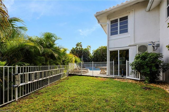 1748 Jewel Box DR, Sanibel, FL 33957