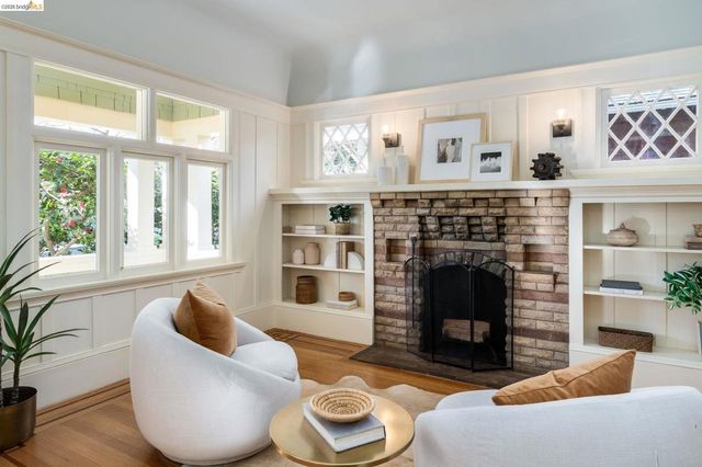 5466 5466 Shafter Ave, Oakland, CA 94618