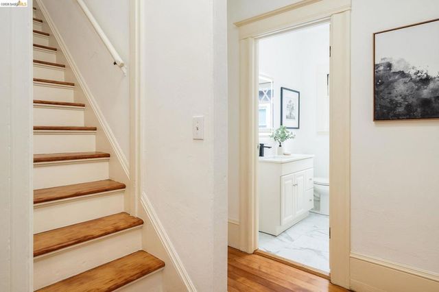 5466 5466 Shafter Ave, Oakland, CA 94618