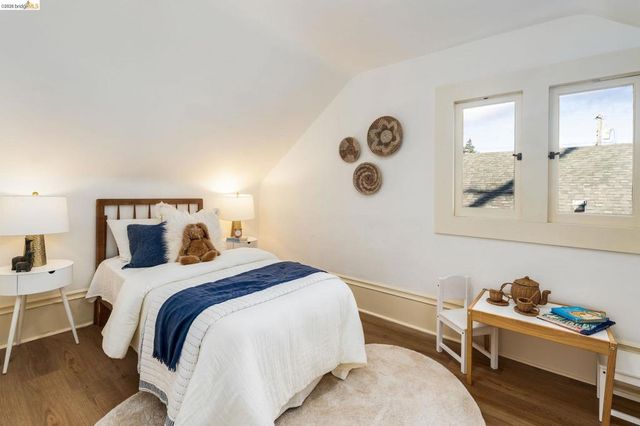 5466 5466 Shafter Ave, Oakland, CA 94618