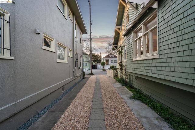 5466 5466 Shafter Ave, Oakland, CA 94618