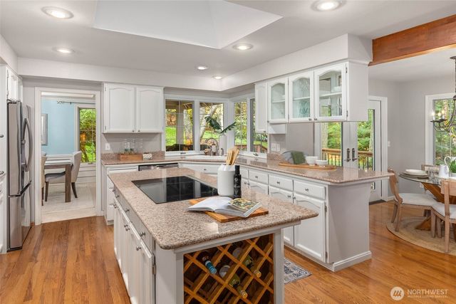 16424 NE 169th Place, Woodinville, WA 98072