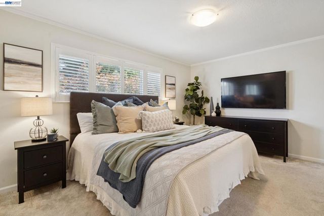 24 Velasco Ct, Danville, CA 94526