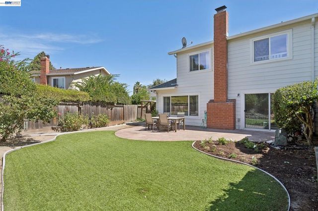 24 Velasco Ct, Danville, CA 94526