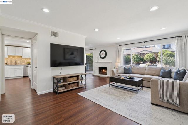 24 Velasco Ct, Danville, CA 94526