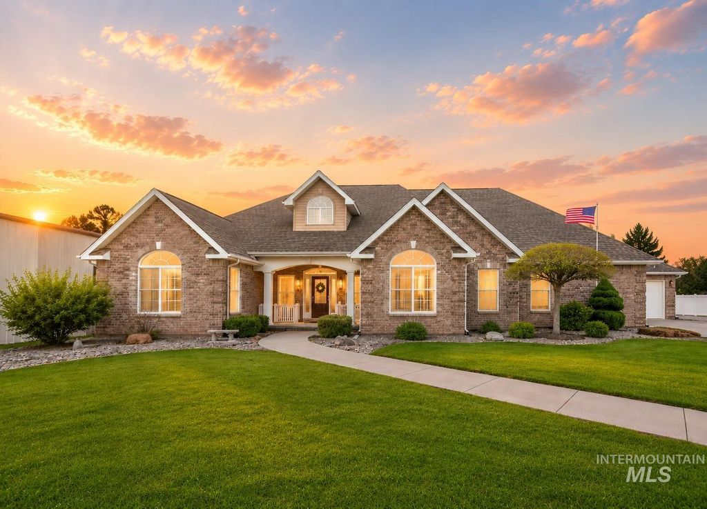 2506 E 3707 N, Twin Falls, ID 83301