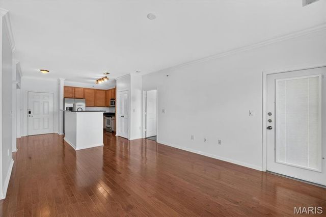 1241 Strassner Drive 1505, Brentwood, MO 63144
