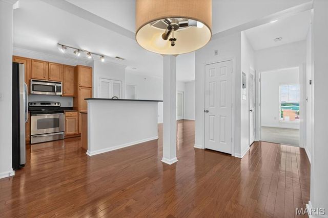 1241 Strassner Drive 1505, Brentwood, MO 63144