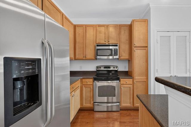 1241 Strassner Drive 1505, Brentwood, MO 63144