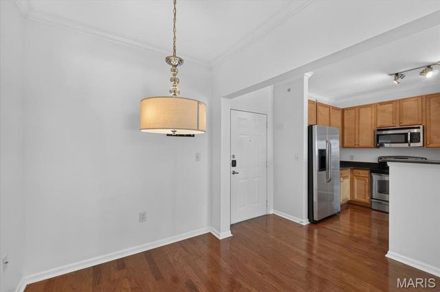 1241 Strassner Drive 1505, Brentwood, MO 63144