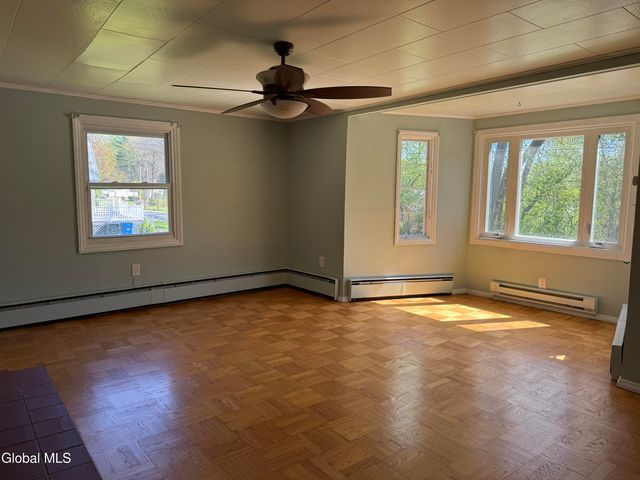 18 Bellevue Avenue, Gloversville, NY 12078