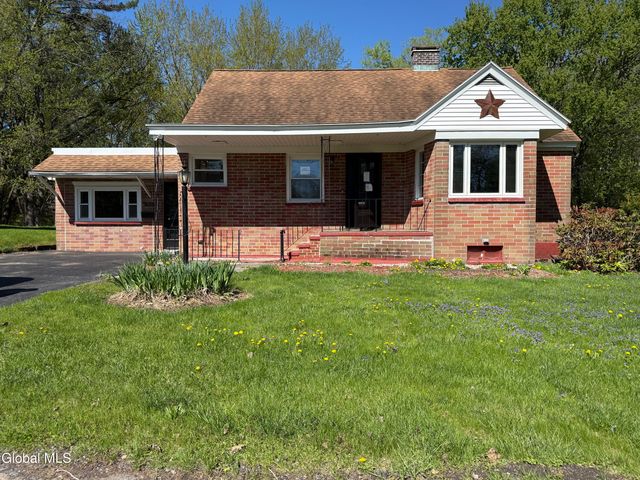 18 Bellevue Avenue, Gloversville, NY 12078