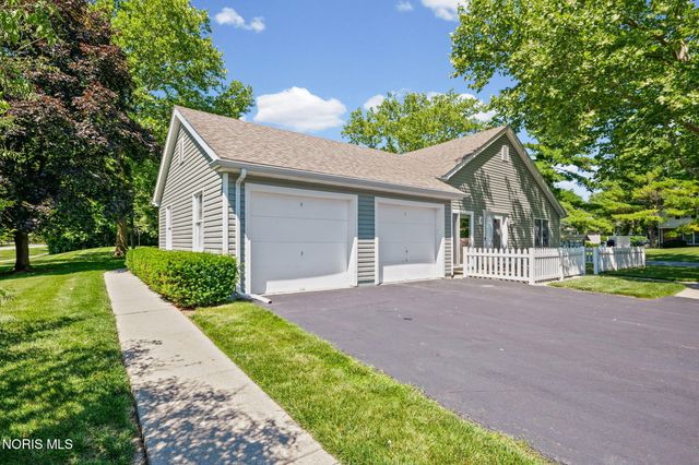 5 Olde Orchard Drive, Perrysburg, OH 43551