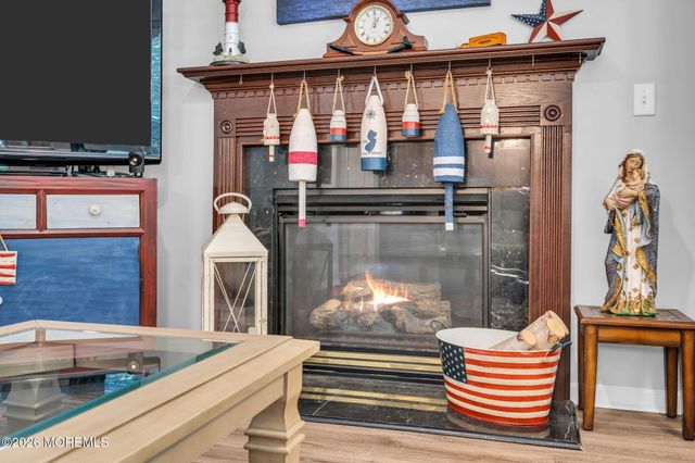12 Foxmoor Lane, Bayville, NJ 08721