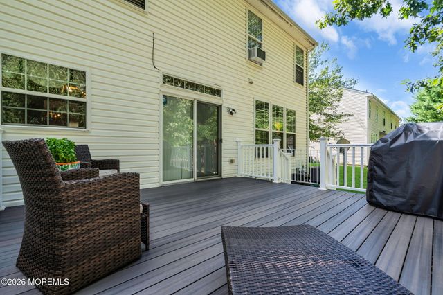 12 Foxmoor Lane, Bayville, NJ 08721