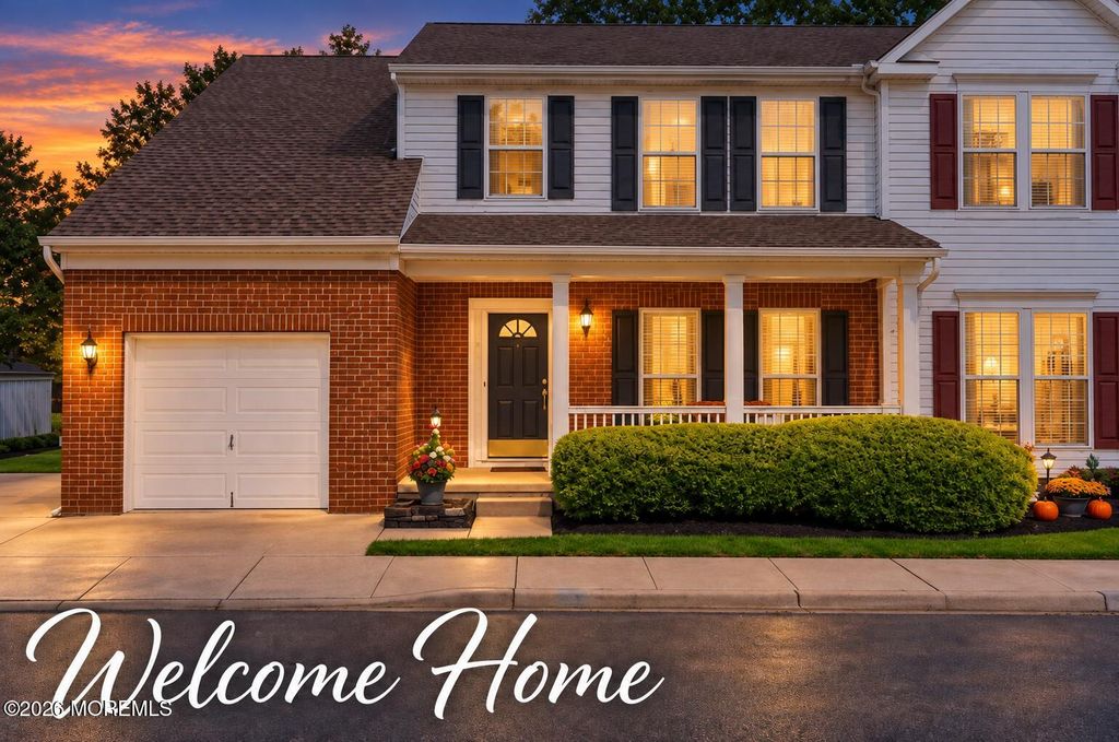 12 Foxmoor Lane, Bayville, NJ 08721