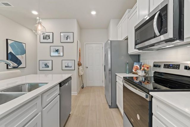 348 Navigator Lane, Mcdonough, GA 30253