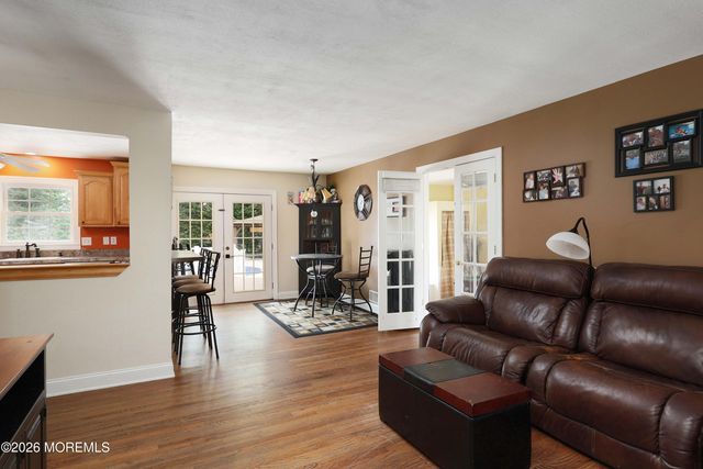 955 Stamler Drive, Toms River, NJ 08753