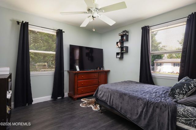 955 Stamler Drive, Toms River, NJ 08753