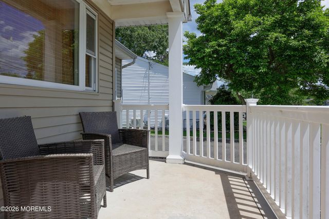 955 Stamler Drive, Toms River, NJ 08753