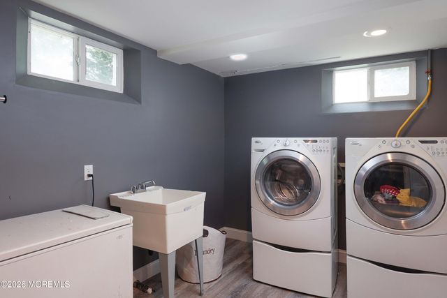 955 Stamler Drive, Toms River, NJ 08753