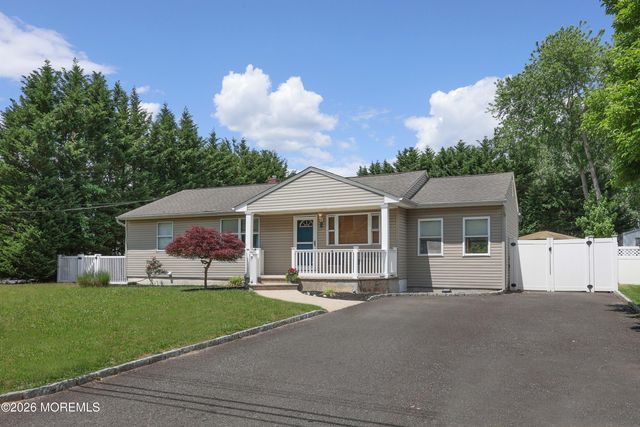 955 Stamler Drive, Toms River, NJ 08753