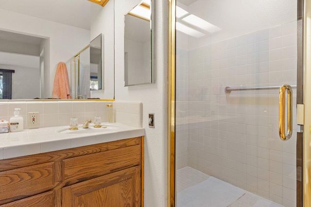 124 Winding Canyon Ln, Folsom, CA 95630