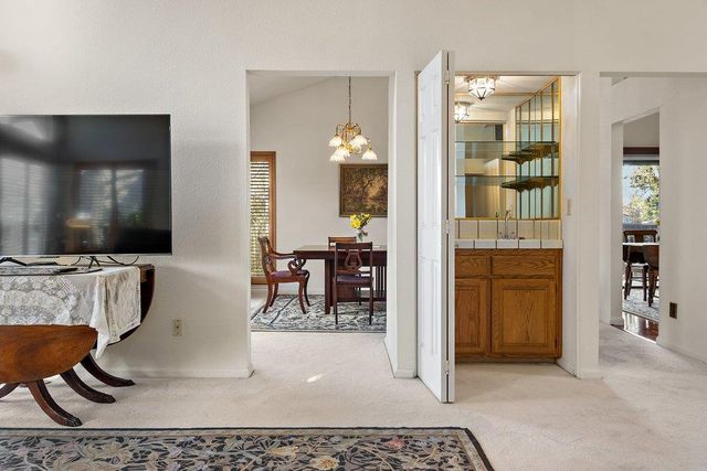 124 Winding Canyon Ln, Folsom, CA 95630