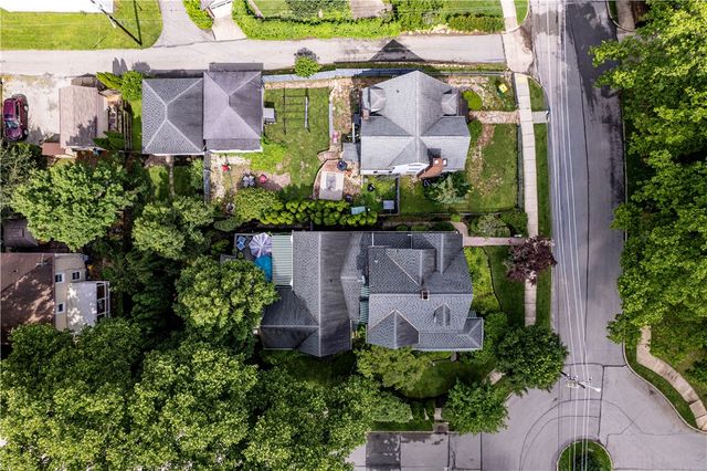616 Ridgeway St, City Of Greensburg, PA 15601