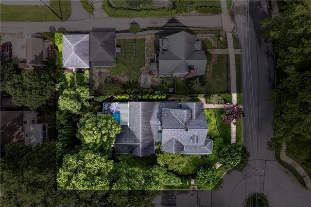 616 Ridgeway St, City Of Greensburg, PA 15601