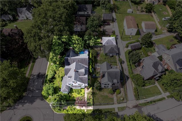 616 Ridgeway St, City Of Greensburg, PA 15601