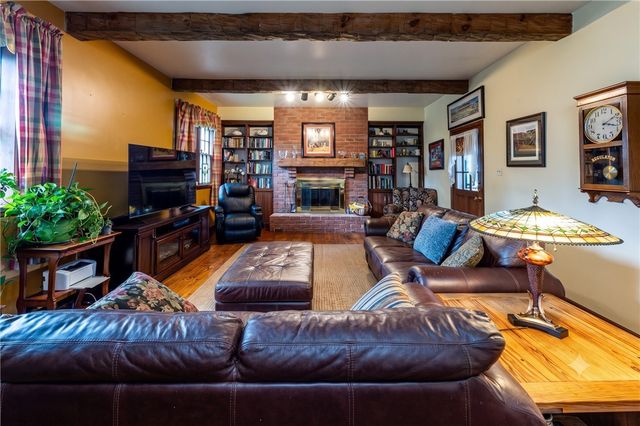 616 Ridgeway St, City Of Greensburg, PA 15601