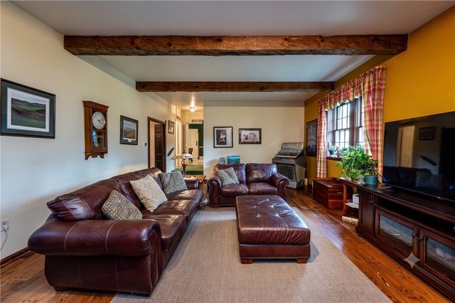 616 Ridgeway St, City Of Greensburg, PA 15601