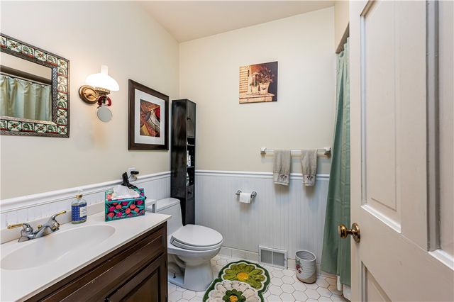 616 Ridgeway St, City Of Greensburg, PA 15601