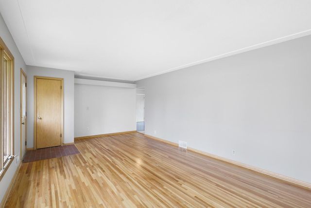 561 Bennett Drive NE, Fridley, MN 55432