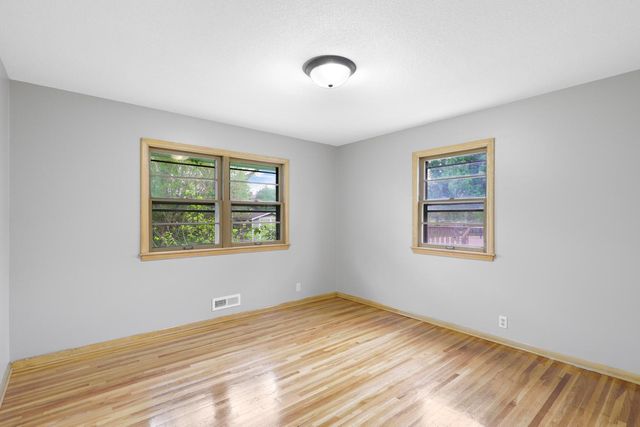 561 Bennett Drive NE, Fridley, MN 55432