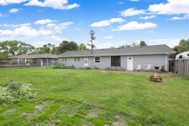 561 Bennett Drive NE, Fridley, MN 55432
