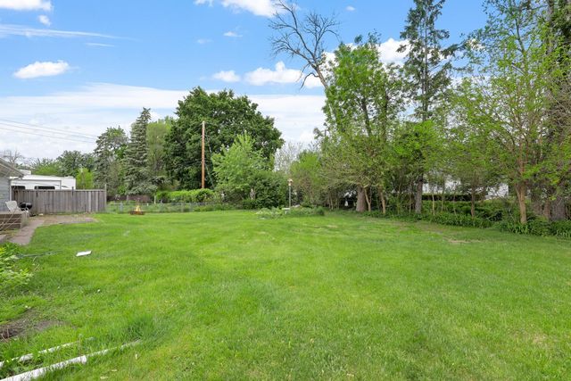 561 Bennett Drive NE, Fridley, MN 55432