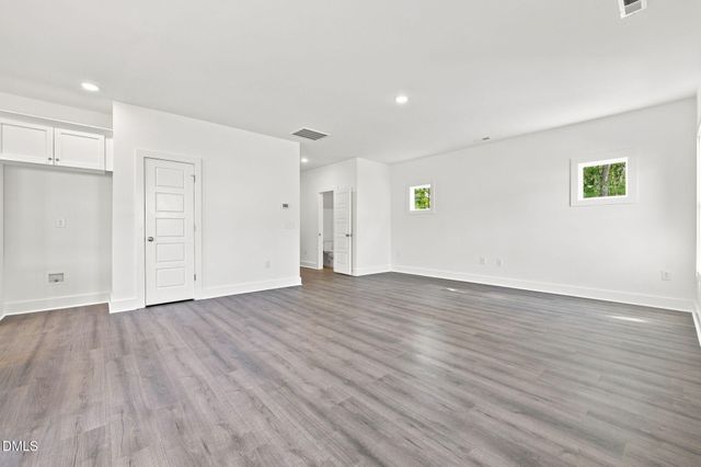 66 Loganberry Avenue, Bunnlevel, NC 28323