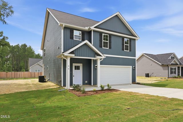 66 Loganberry Avenue, Bunnlevel, NC 28323