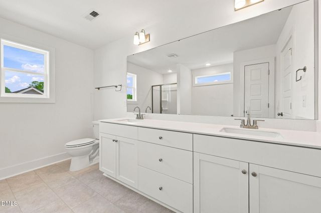 66 Loganberry Avenue, Bunnlevel, NC 28323