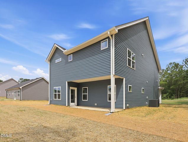 66 Loganberry Avenue, Bunnlevel, NC 28323