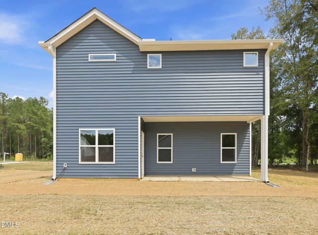 66 Loganberry Avenue, Bunnlevel, NC 28323