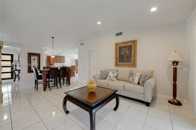 13334 SW 115th Ct, Unincorporated Dade County, FL 33176