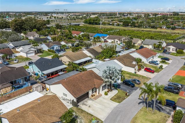 13334 SW 115th Ct, Unincorporated Dade County, FL 33176